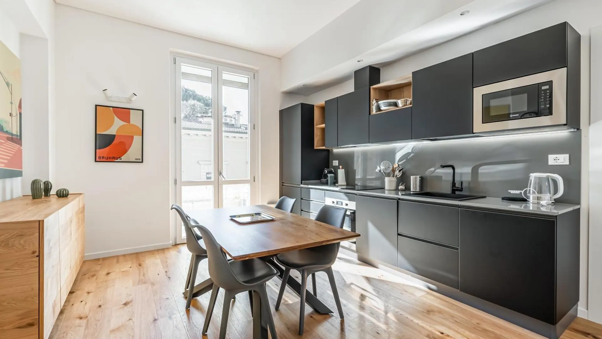 Florence Charme Superior Apartment With Balcony
