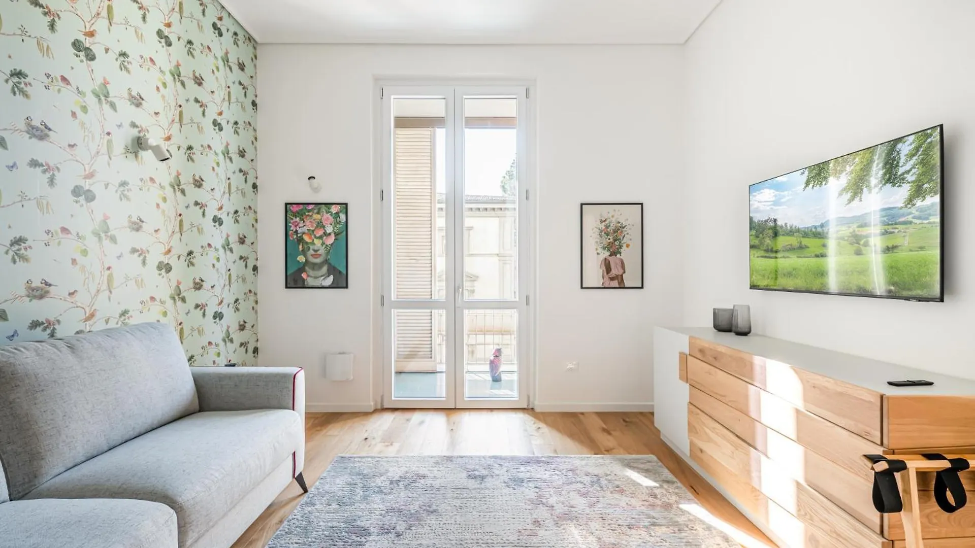 Florence Charme Superior Apartment With Balcony
